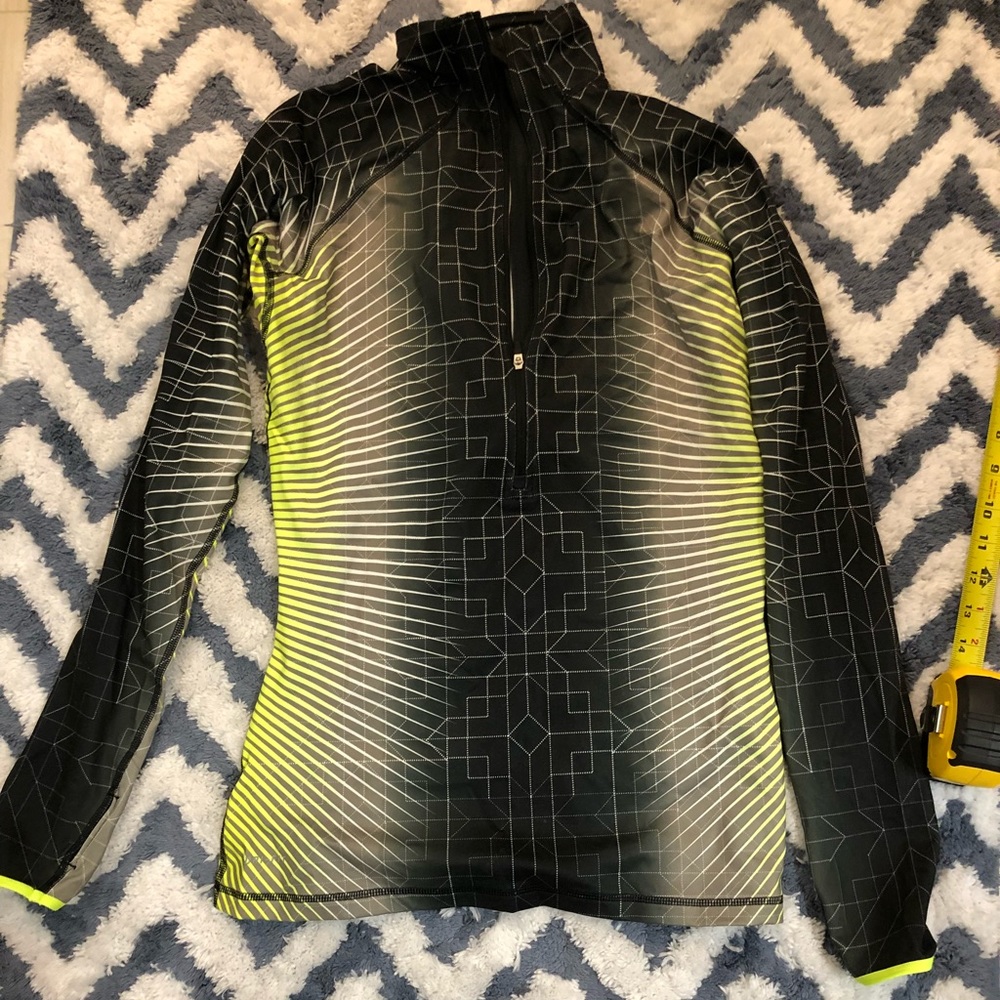 Nike pro pullover